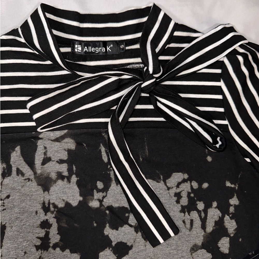 Unique Bleach And Striped Patterned Long Sleeve T… - image 7
